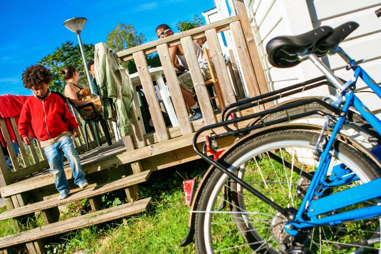 Villevaudé Camping Le Parc De Paris מראה חיצוני תמונה